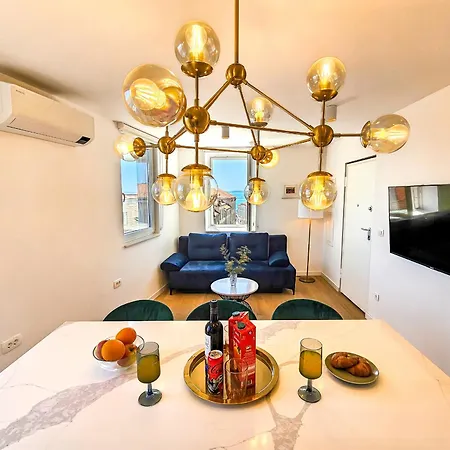 1bdr With Balcony At Prime Location 斯普利特